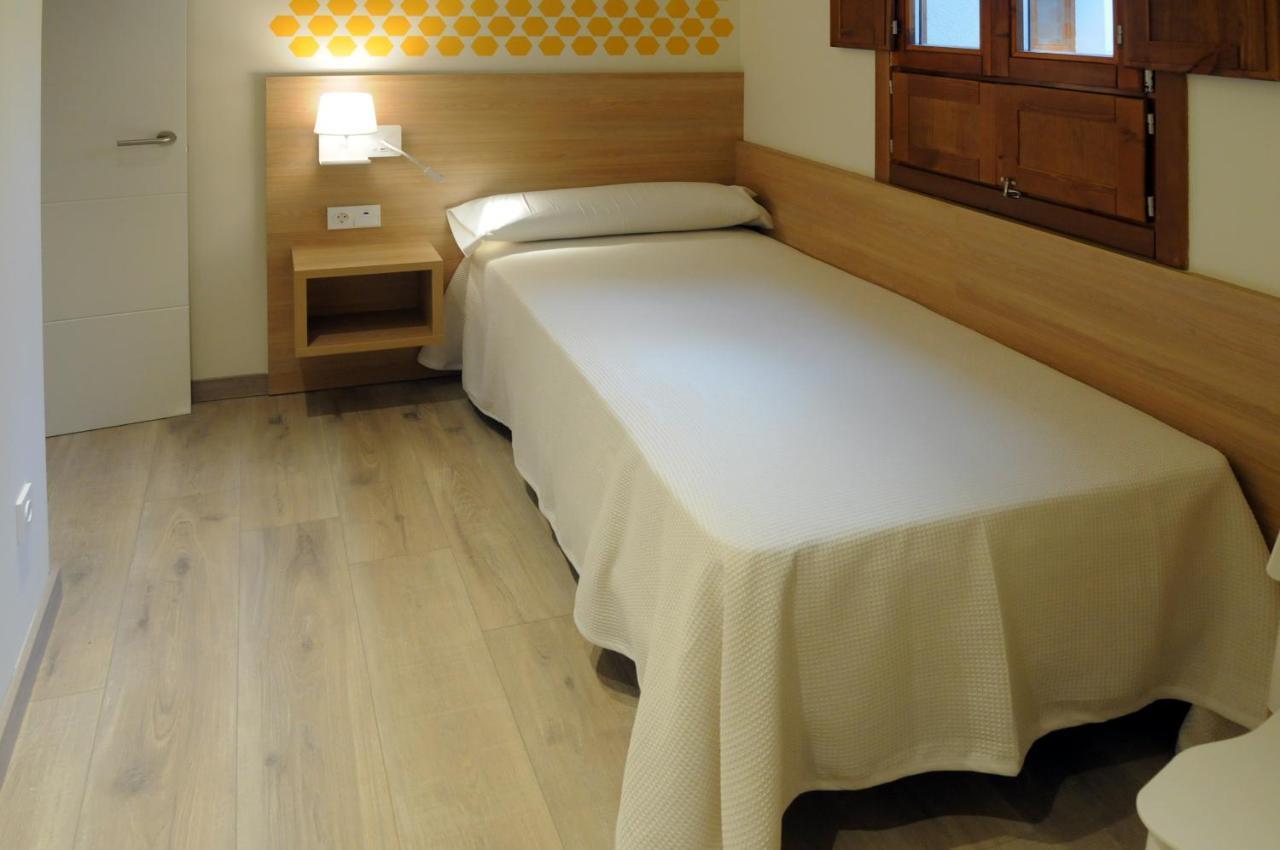 Apartamentos Turisticos Guiana 蓬费拉达 外观 照片