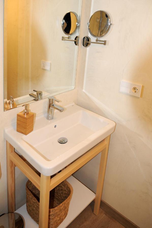 Apartamentos Turisticos Guiana 蓬费拉达 外观 照片